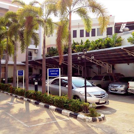 Baanbudsarin Apartment Sing Buri Exterior foto